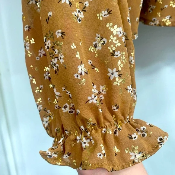 Bohemian Floral Blouse - Picture 3 of 4